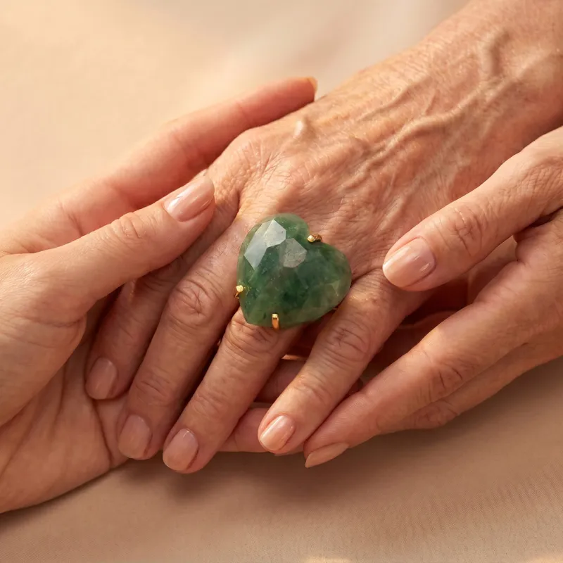 ANILLO CURVED HEART FACETADO - CUARZO VERDE