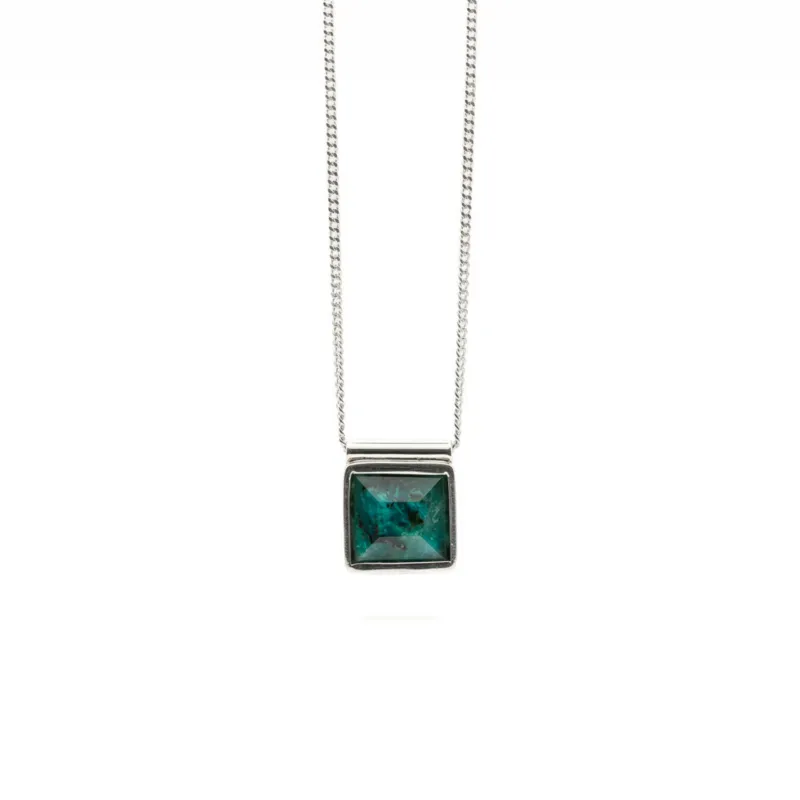 Collar Coraje de Opalo Andino